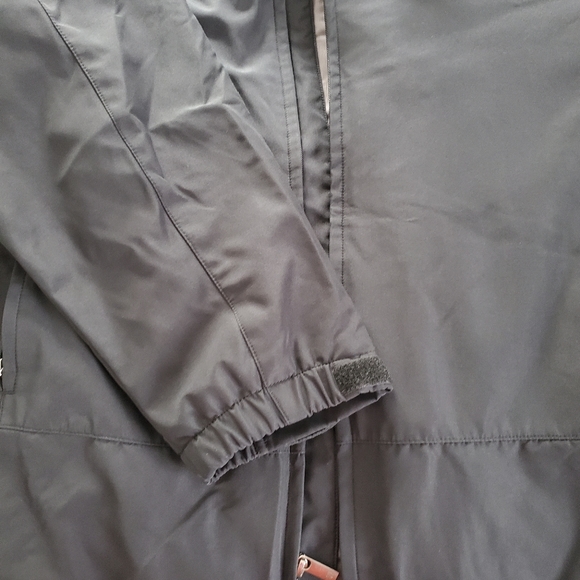 Men's Jacket - Picture 9 of 10